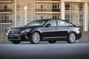 2013-lexus-ls460-1-mid-(article-picture1)