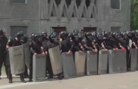 В Запорожье силовики эффектно учились подавлять незаконные митинги (Видео)