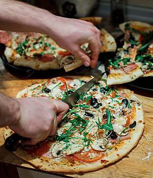 Фоторепортаж с кухни: как приготовить пиццу не хуже, чем в Италии