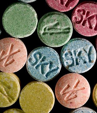 Пугающая тенденция: три истории запорожцев, которые не видят ничего плохого в употреблении наркотиков