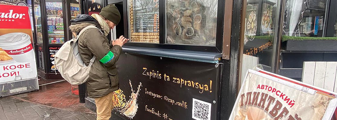 Бургер с улитками: в центре Запорожья открылось новое вкусное место (Фото)
