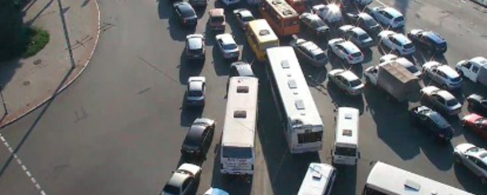 Речной транспорт и больше постов полиции: Буряк рассказал, как решать проблему с пробками на ДнепроГЭС