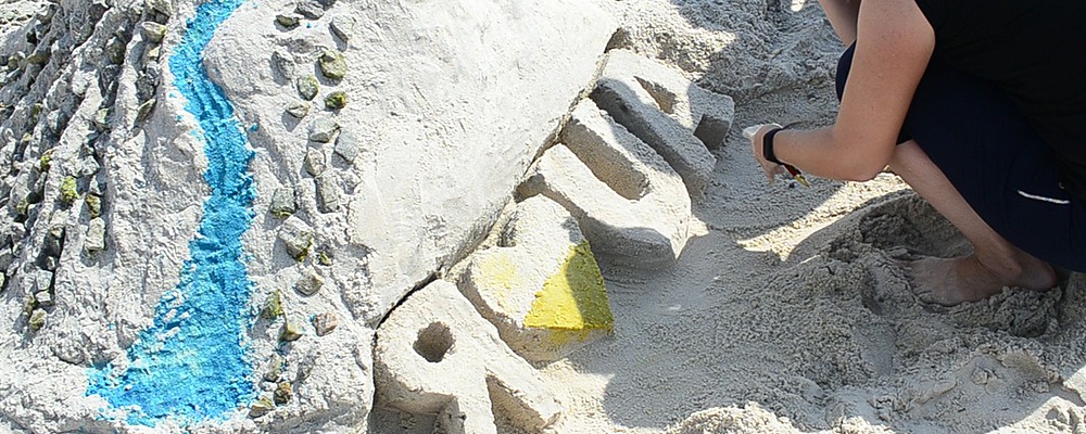 Говерла и огромная монета с гербом: в Энергодаре состоялся фестиваль песка (Фото)