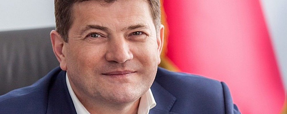 Володимир Буряк і його партія  «Єднання» лідирують в передвиборчих перегонах
