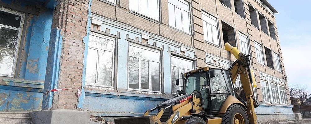 Сгоревшую запорожскую школу начали ремонтировать спустя 5 лет (Фото)