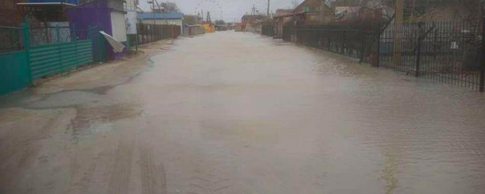Вода поднялась на метр: Кирилловку серьезно затопило 