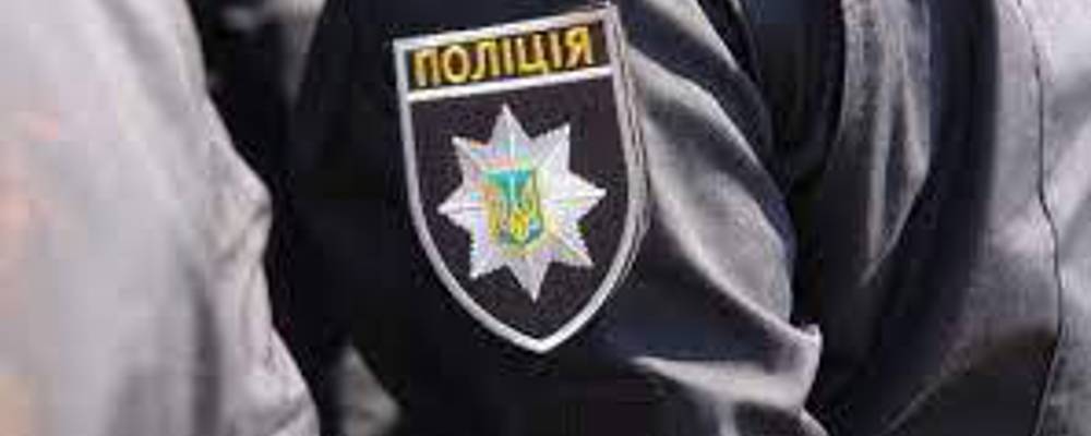 В Запорожье 17-летний парень в форме полицейского «наводил порядок» на улицах