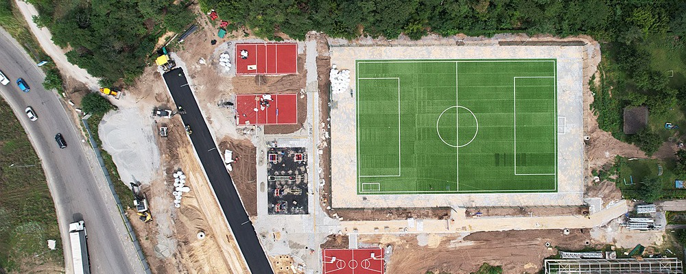 На Хортице строят новый стадион (Фото)