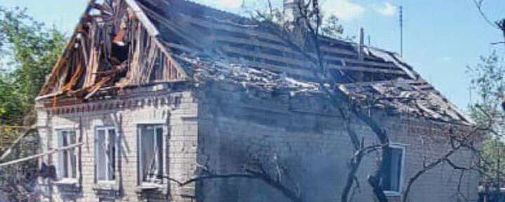 В поселке под Запорожьем от обстрелов пострадали 50 домов, есть погибшие
