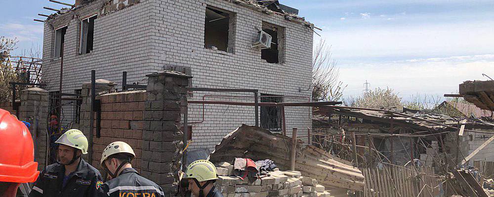 Запорожской учительнице помогли отремонтировать дом,  разрушенный вражеской ракетой