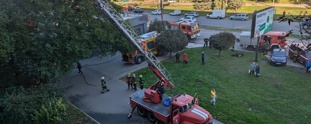 В Запоріжжі згоріли дві квартири в багатоповерхівці: є постраждалі